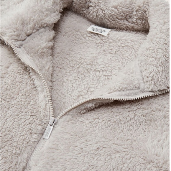 Pink Victoria’s Secret Teddy Full Zip Jacket NWT - Picture 2 of 5